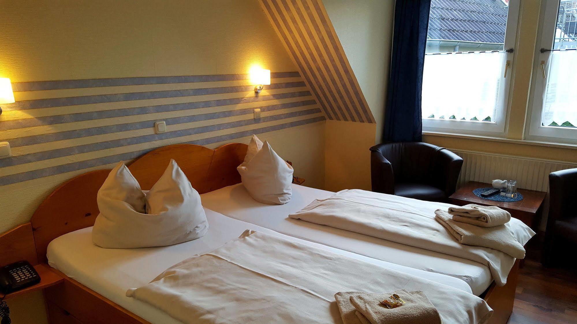 Hotel Up Diek Carolinensiel Kültér fotó